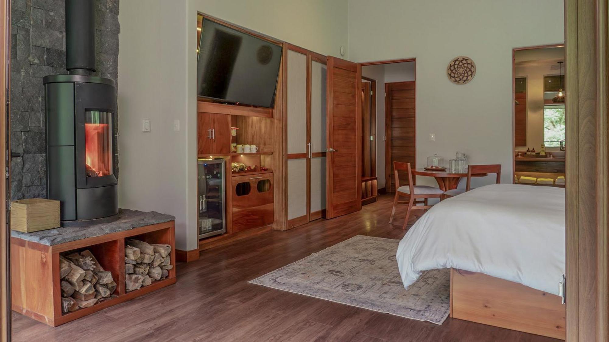 El Silencio Lodge & Spa Costa Rica Toro Amarillo Room photo